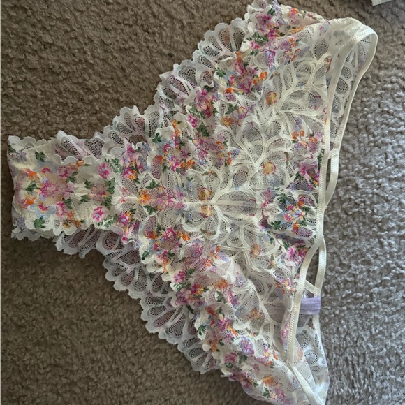 Savage x Fenty Savage Not Sorry Unlined Lace Balconette Bra and Cheeky Panty set - Picture 4 of 7